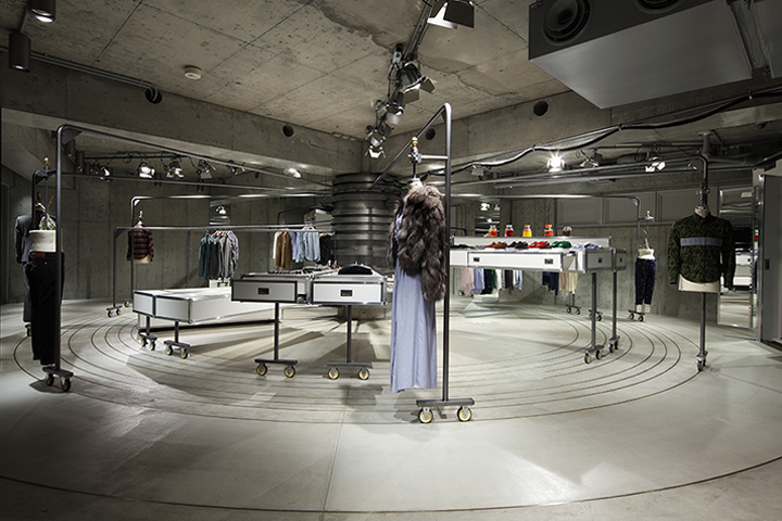 Band-of-Outsiders-retail-concept-by-LOT-EK-Tokyo-1