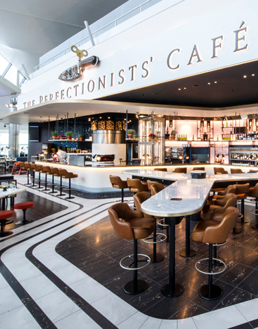 The Perfectionists’ Cafe en el aeropuerto de Heathrow diseñado por Seymourpowell & AfroditiKrassa