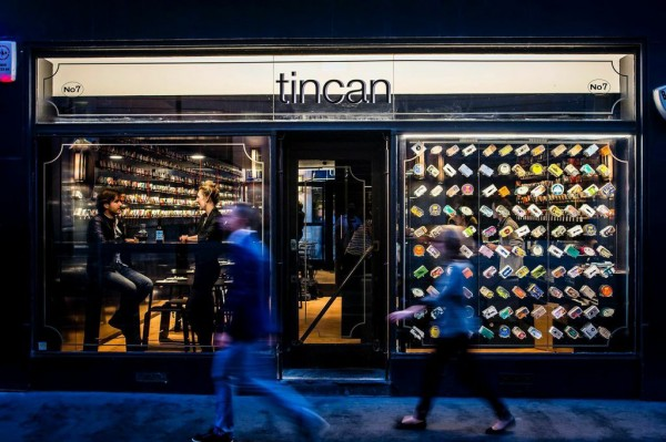 Restaurante pop up Tincan en el Soho de Londres, diseño de AL_A