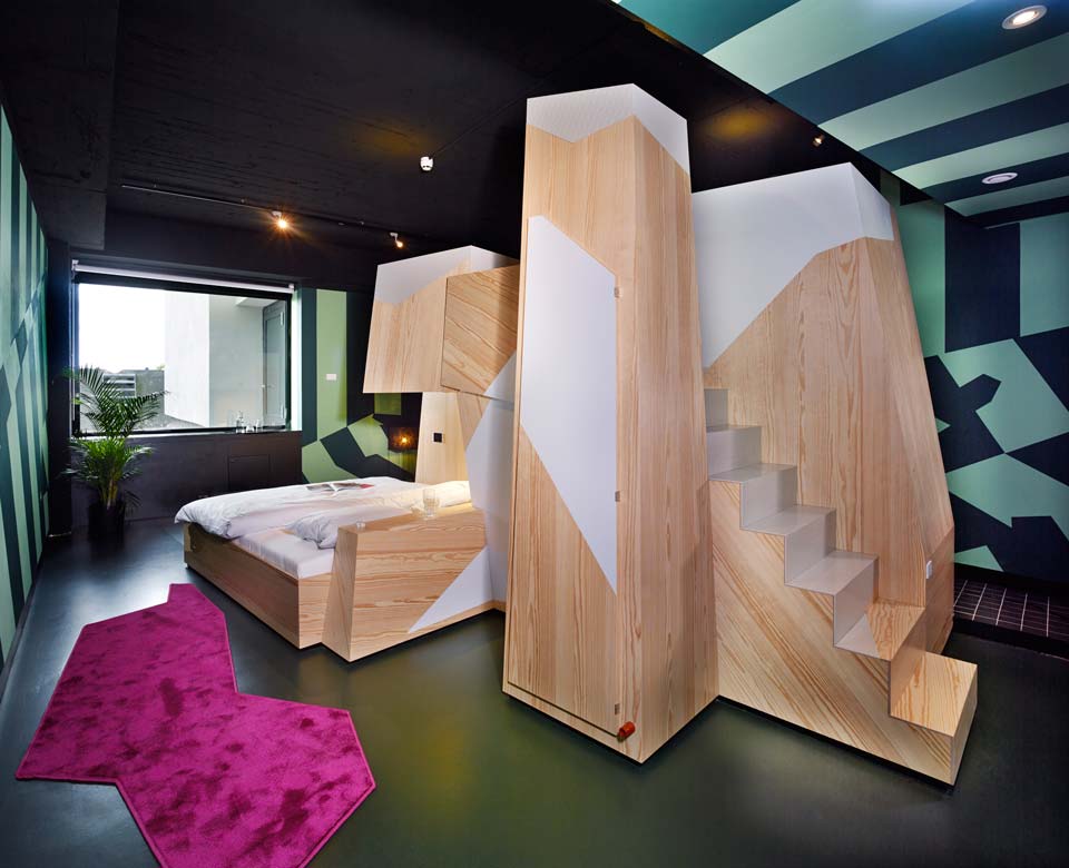 habitación_hotel_edmund_Volkshotel_Amsterdam_diseño_Jos_Blom_3